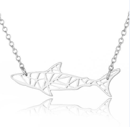 Collier Requin Argenté